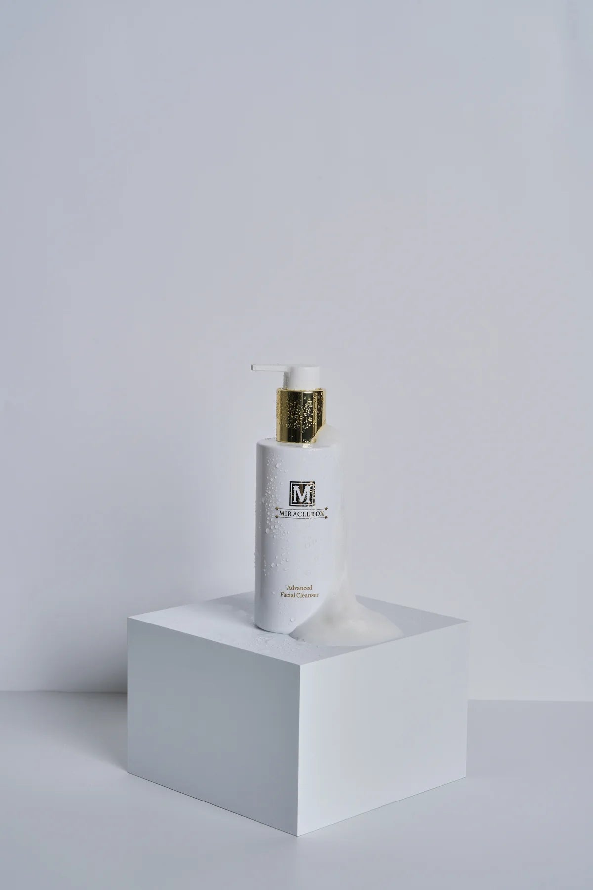 MIRACLETOX Advanced Facial Cleanser 200 ml 
